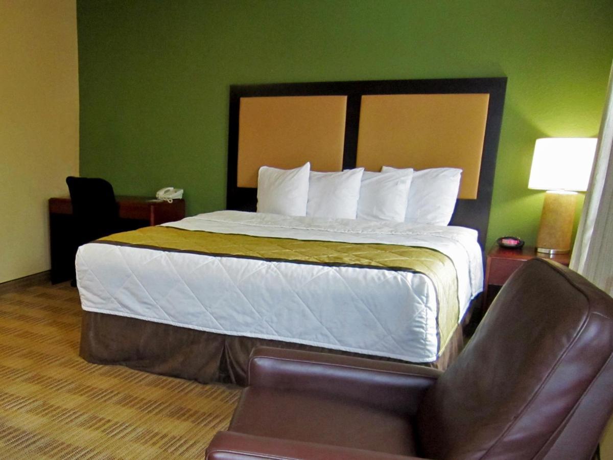 Extended Stay America Suites - Detroit - Auburn Hills - Featherstone Rd Exterior photo