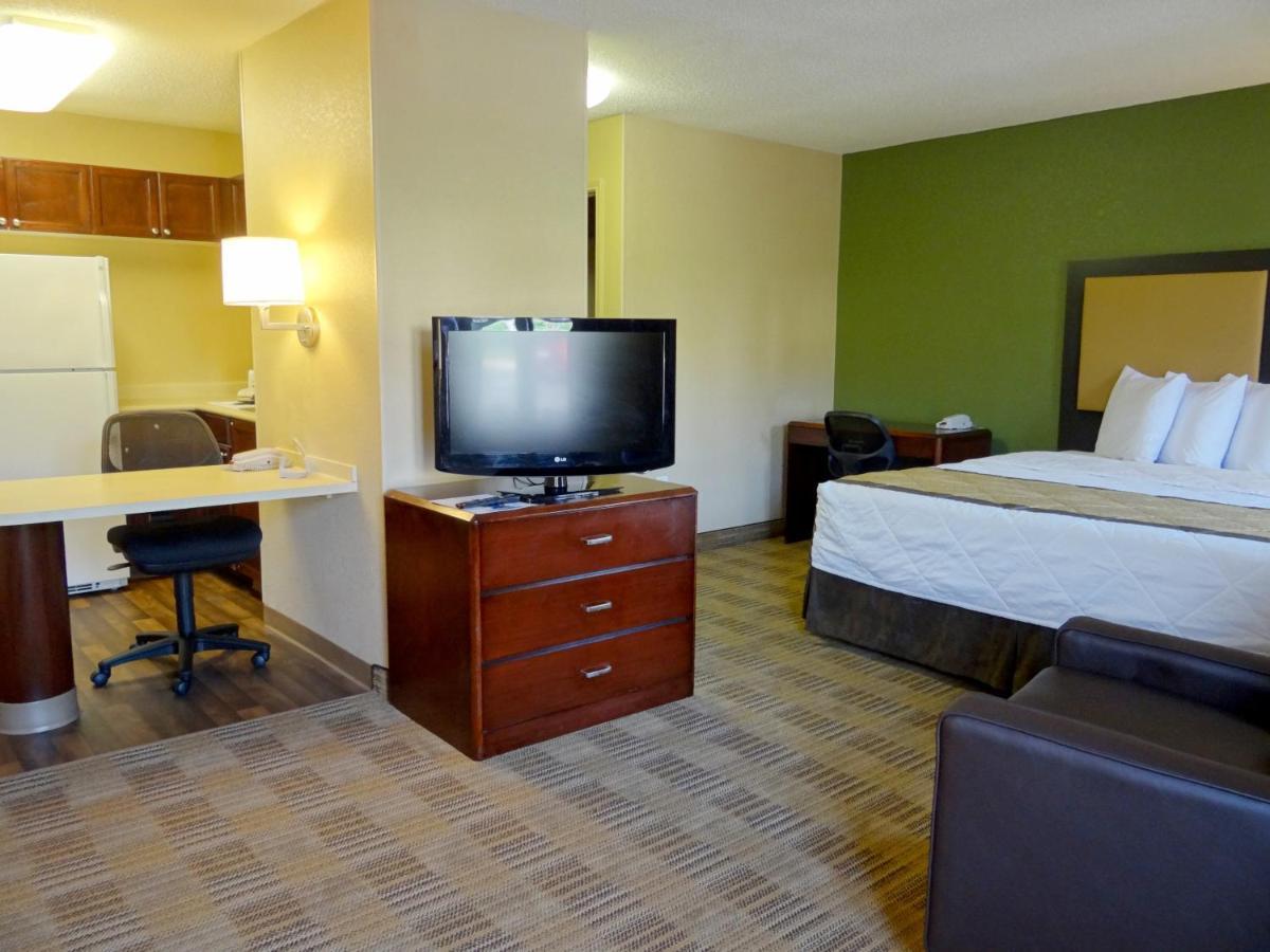 Extended Stay America Suites - Detroit - Auburn Hills - Featherstone Rd Exterior photo